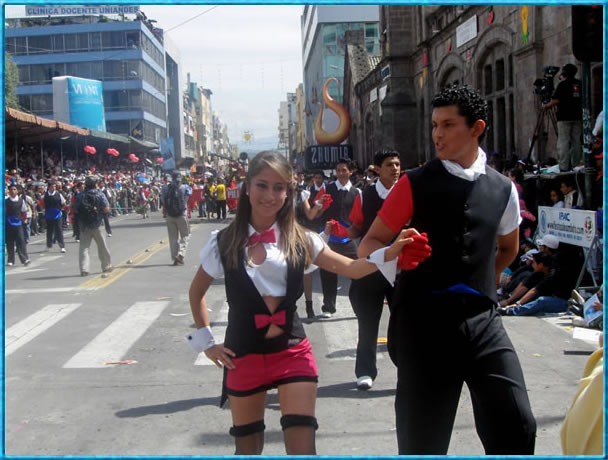 Elejantes lucen los participantes de la coreograf&iacute;a