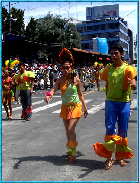 Estudiantes del Colegio Rumi&ntilde;ahui