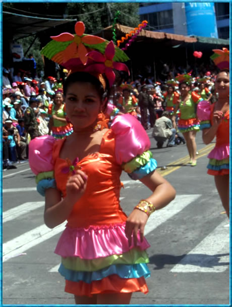 Estudiantes con la coreograf&iacute;a "Cuba"