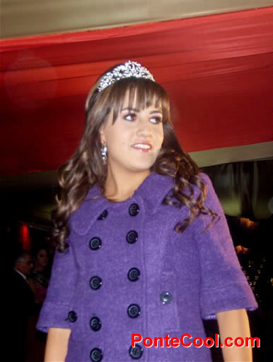 Ni&ntilde;os con trajes de la &eacute;poca colonial en el Club Tungurahua