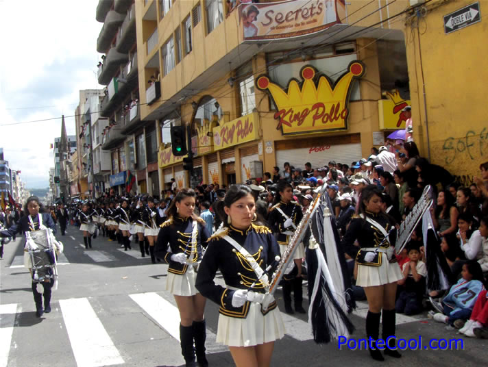 Banda de gala del Colegio Hispano América